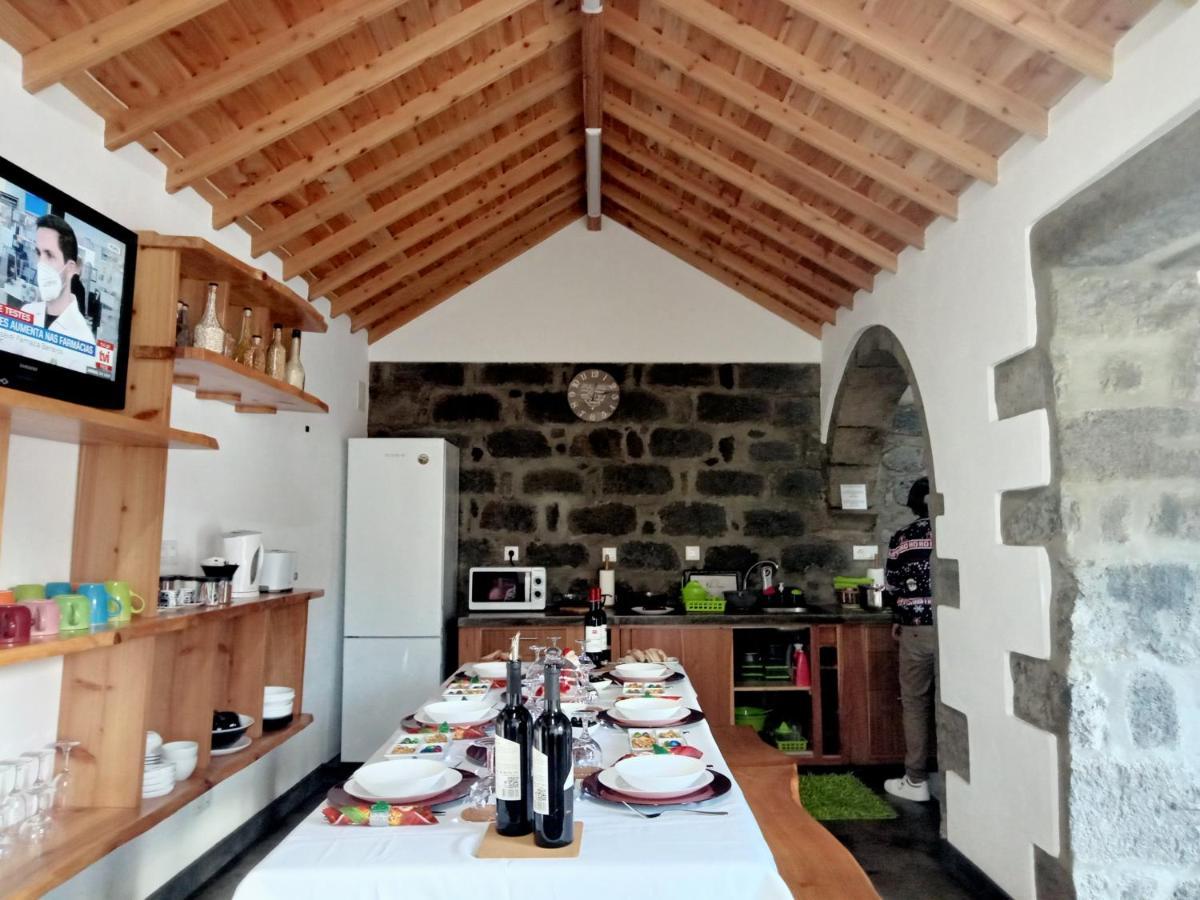 Basaltic Guest House Achadinha Екстер'єр фото