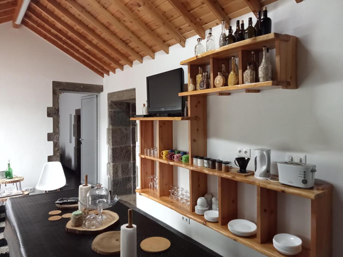 Basaltic Guest House Achadinha Екстер'єр фото